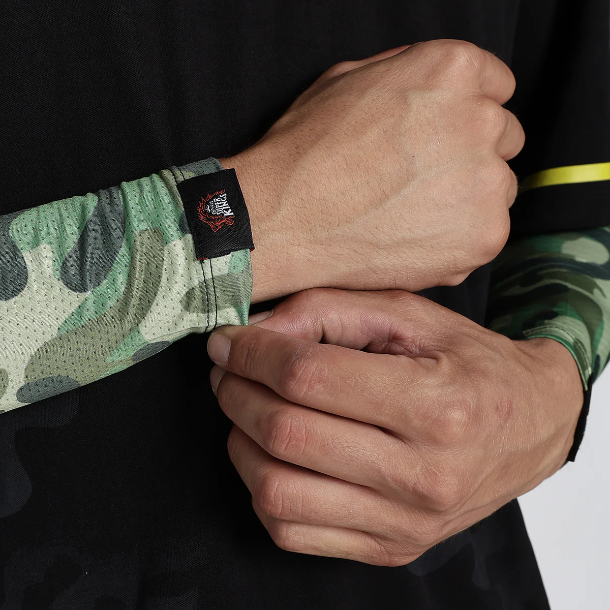 Hyve x CSK Camo Guard Arm Sleeves - Image 4