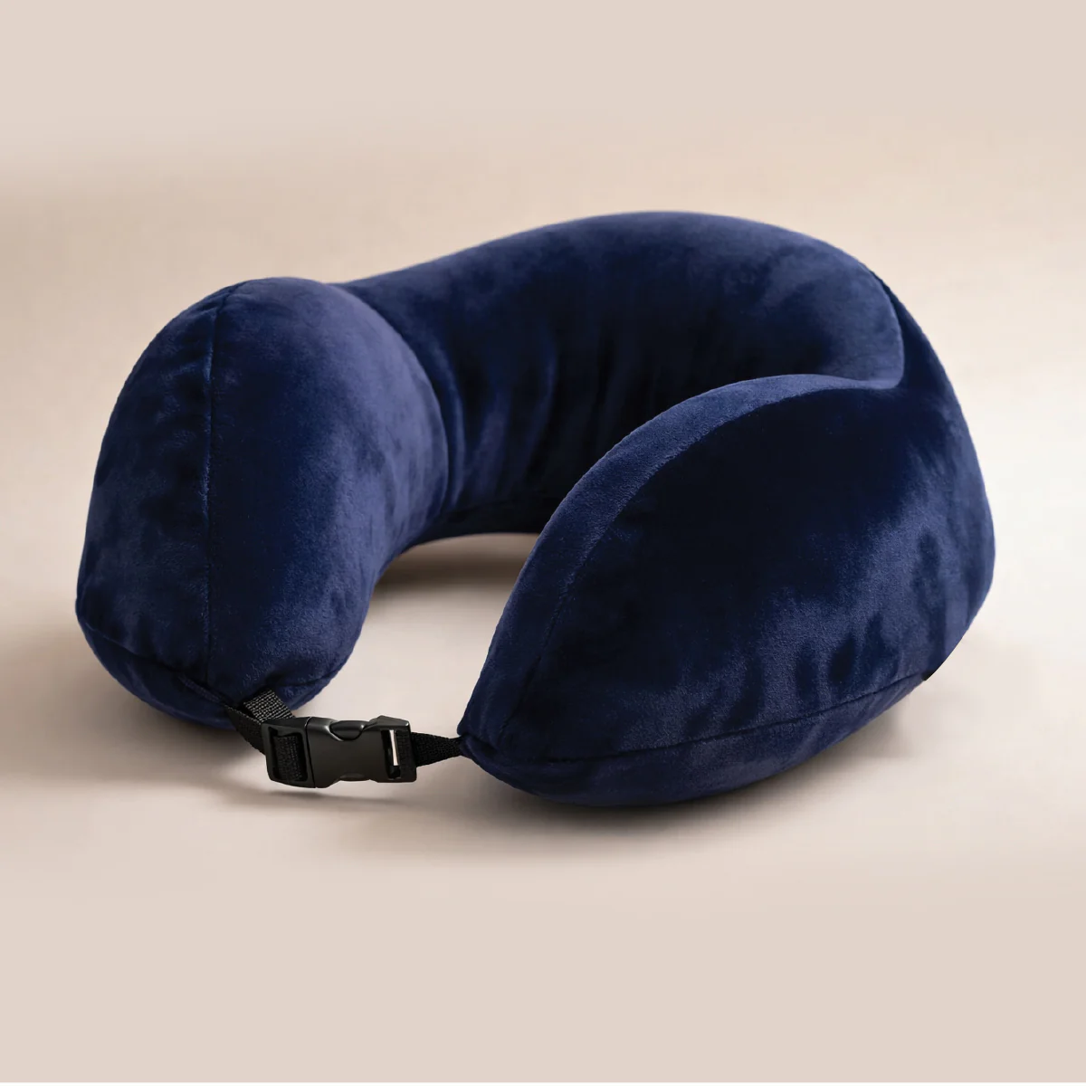 Hyve x CSK Travel Easy Neck Pillow - Image 3