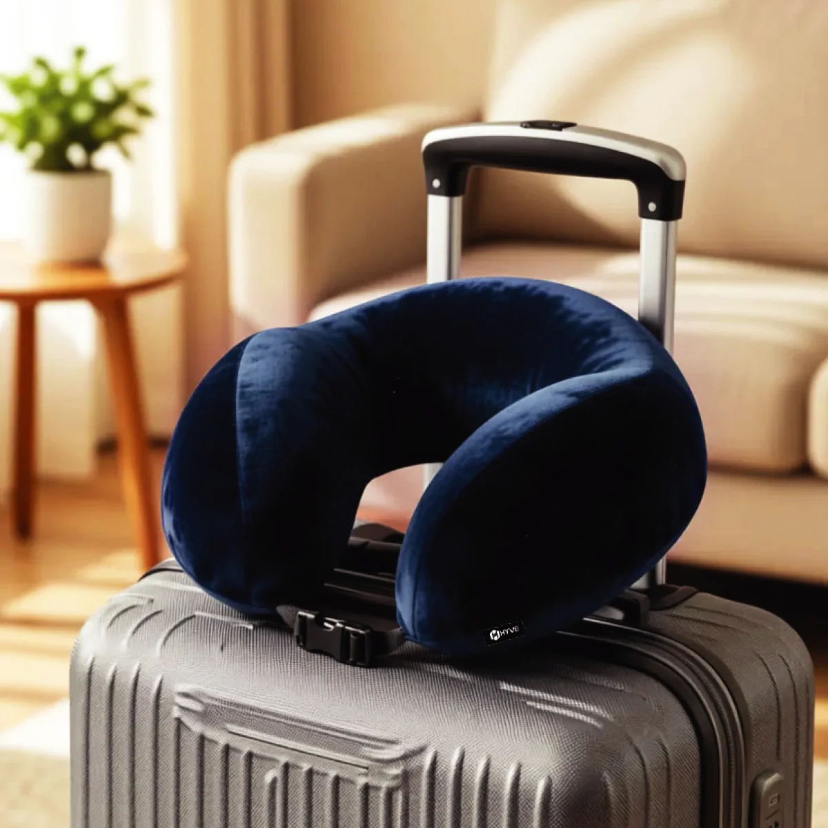Hyve x CSK Travel Easy Neck Pillow - Image 4