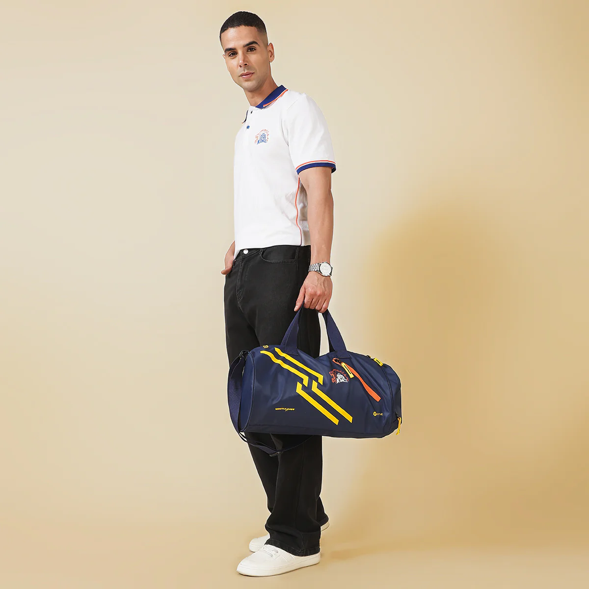 Hyve x CSK Roar Gear Duffle - Image 5